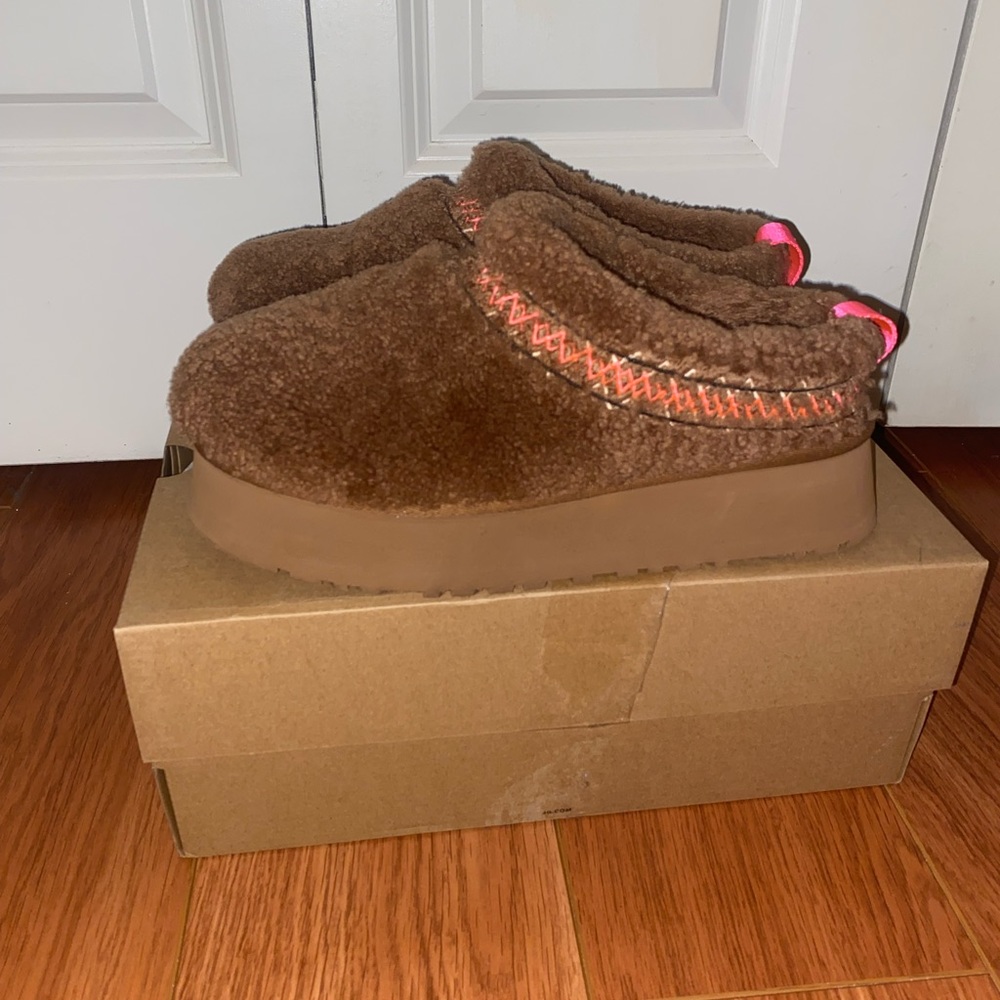 Ugg Tazz braid boot slippers size 7